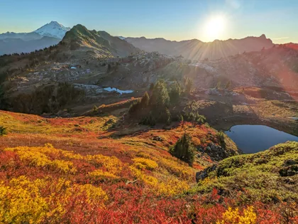 Alpenherbst bei Sonnenaufgang
