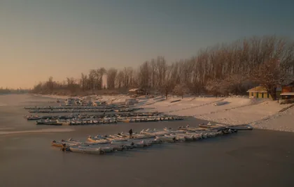 Boote im Eis eingefroren