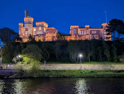 Inverness Castle bei Nacht