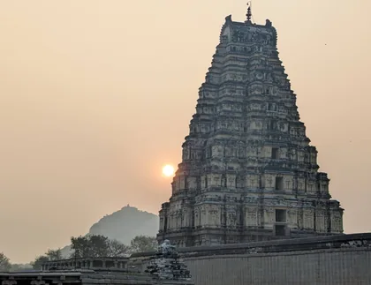 Virupaksha-Tempel bei Sonnenaufgang