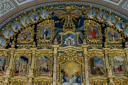 Die goldene Ikonostase